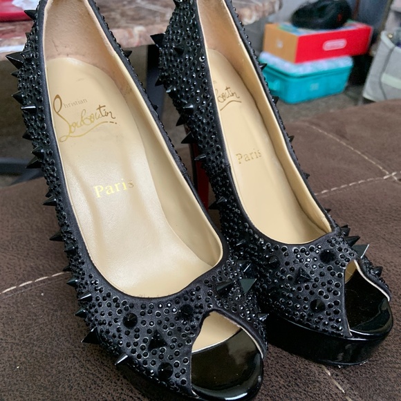 Christian louboutinsize 36